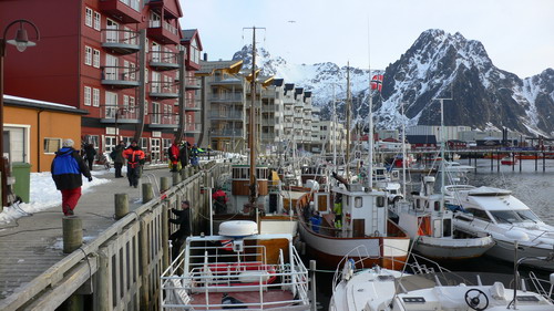 The start of the Lofoten Cup on March 31 with crowded boats in the Svolvaer harbur